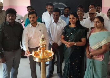 நூற்றாண்டு காணும் பள்ளியில் புதிய வசதிகள்: ரூ.75 லட்சம் மதிப்பிலான கட்டிடங்களை திறந்து வைத்து கலெக்டர் பவன்குமார் கிரியப்பனவர் பாராட்டு!