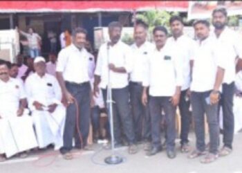 மேலூரில்முழுஅடைப்பு: 120 ஆண்டுகாலஆபத்தானகோர்ட்கட்டிடத்திற்குப்பதில்புதியஒருங்கிணைந்தவளாகம்வேண்டிவழக்கறிஞர்கள்அனல்பறக்கும்போராட்டம்!