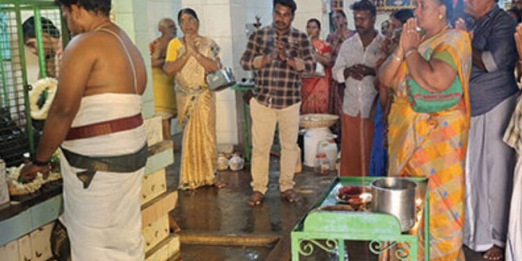 அலங்காநல்லூரில் விஸ்வரூபம் எடுத்த சனிப்பெயர்ச்சி விழா: 16 வகை அபிஷேகங்களுடன் மஹா யாகத்தில் திரண்ட ஆயிரக்கணக்கான பக்தர்கள்!