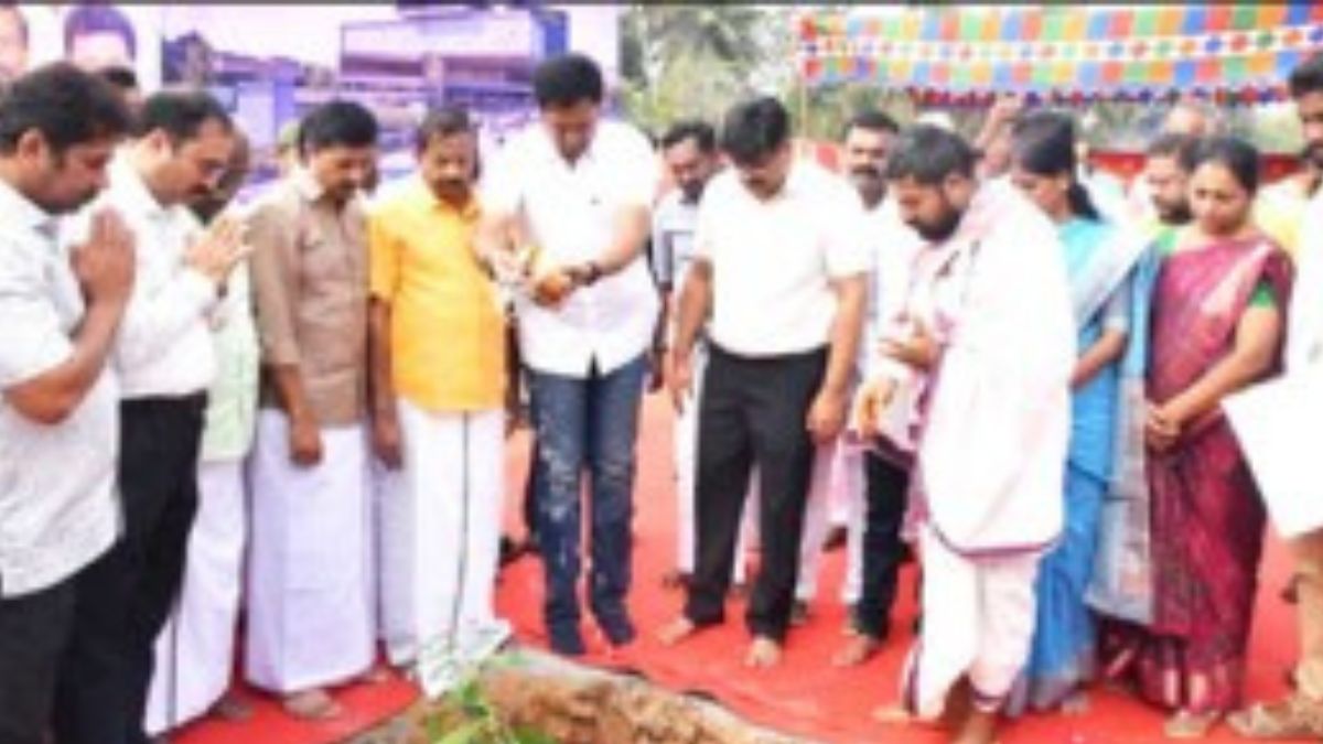 மன்னார்குடியில்மெகாடிஜிட்டல்புரட்சி: ரூ.7.23 கோடியில்அதிநவீனமின்னணுநூலகம் – அமைச்சர்டி.ஆர்.பி.ராஜாஅடிக்கல்நாட்டிஅதிரடித்தொடக்கம்!