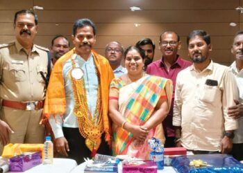 மேட்டுப்பாளையம் மக்களின் நேசத்துக்குரிய இன்ஸ்பெக்டருக்கு உருக்கமான விடைபெறுதல்!” – சின்னக்காமணன் ஈரோட்டிற்கு அதிரடி மாற்றம்!