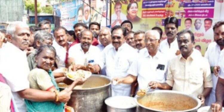 “எடப்பாடியார்தலைமையில்பொற்காலஆட்சிமலரும்” – மதுரையில்எம்.ஜி.ஆர். விழாவில்மட்டன்பிரியாணிவிருந்துடன்தேர்தல்முழக்கமிட்டசெல்லூர்கே.ராஜூ!