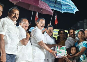 பல்லடத்தில் ஜெயலலிதா பிறந்தநாள் விழா எழுச்சி: ஏழை எளியோருக்கு நலத்திட்ட உதவிகளை வழங்கி முன்னாள் அமைச்சர்கள் உரை!