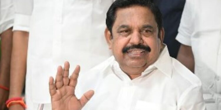 குமாரபாளையத்தில் 7 வயது சிறுமிக்கு நேர்ந்த கொடூரம்: ஸ்டாலின் அரசைச் சுளுக்கெடுத்த எடப்பாடியார் – “வெல்லும் தமிழ் பெண்கள்” விளம்பரம் ஒரு கேடா