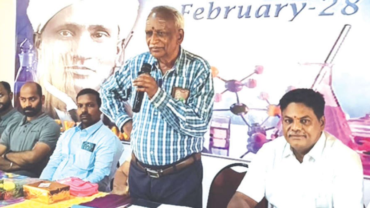 இந்தியா வல்லரசாக இளைஞர்களே அச்சாணி”: ராசிபுரம் கிரீன்வேர்ல்டு எக்செல்பள்ளியில் இஸ்ரோவிஞ்ஞானி இளங்கோவின் எழுச்சியுரை!