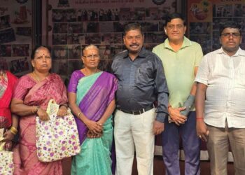 தூய்மைப் பணியாளர்களுக்குச் சேலை மற்றும் பரிசுகள்: கோவையில் உலக மகளிர் தின விழா நெகிழ்ச்சியான கொண்டாட்டம்!