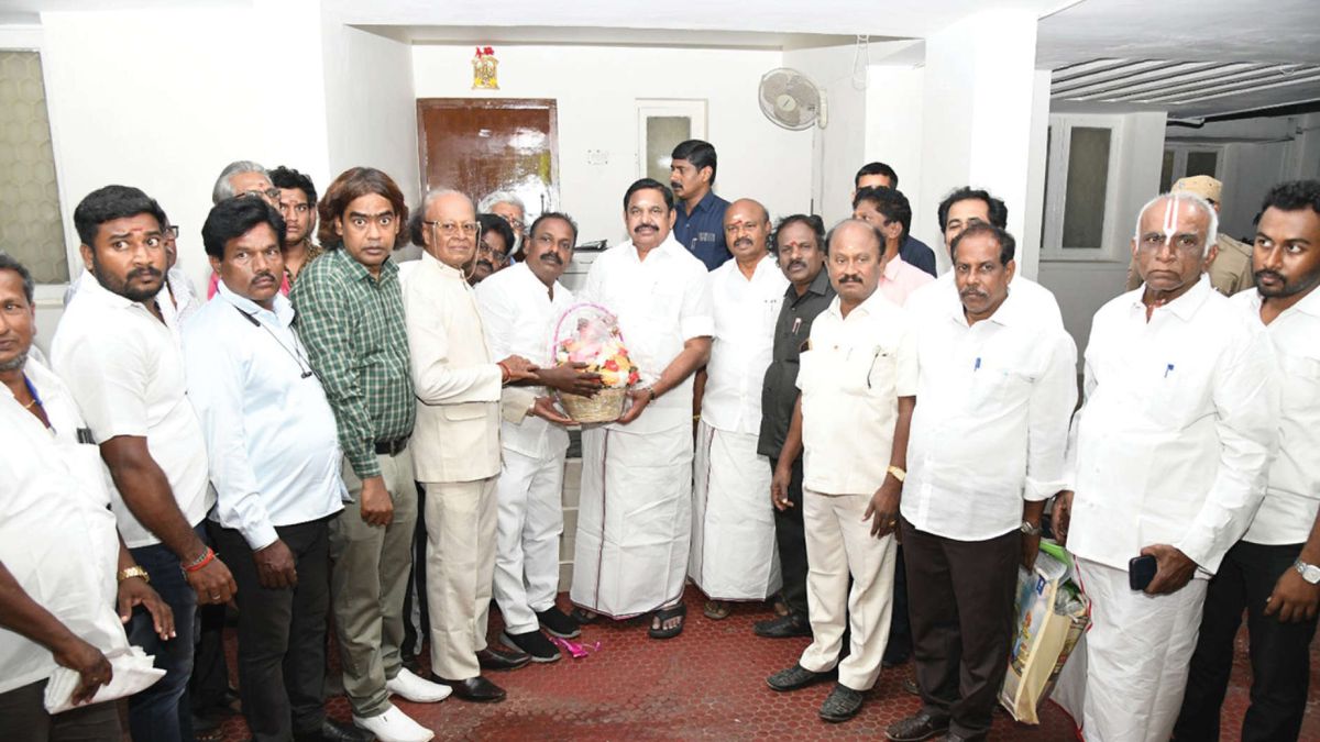 எடப்பாடியைச் சந்தித்த சித்த வைத்தியர்கள் கூட்டமைப்பு: அண்ணா தி.மு.க.விற்கு அதிரடி ஆதரவு – தேர்தல் களம் சூடுபிடிப்பு!