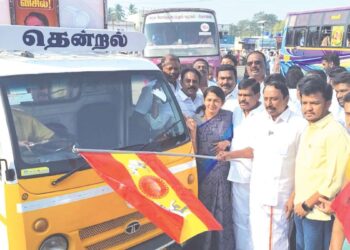 2026-ல் கோட்டையில் கொடியேற்றுவார் விஜய்: கோபியில் தமிழக வெற்றிக் கழகத்தின் அதிரடிப் பிரச்சார வாகனத் தொடக்கம்!