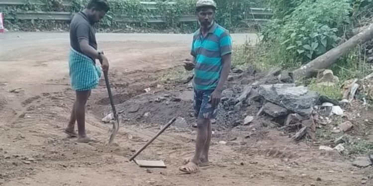 மலைக்கிராமமக்களின்கனவுநனவாகிறது: தாண்டிக்குடியில்புதியதார்ச்சாலைஅதிரடித்தொடக்கம் – மருதாநதிஅணைவரைதரமானசாலைகோரிமக்கள்உருக்கமானவேண்டுகோள்!