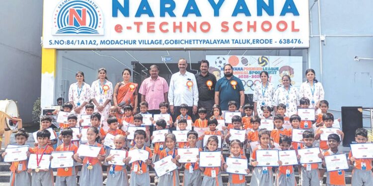 “மைதானத்தில் மின்னிய நாராயணா பள்ளி மாணவர்கள்!” – கோபி இ-டெக்னோ பள்ளியில் ஆண்டு விளையாட்டு விழா கோலாகலம்!