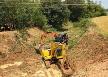 தமிழகத்தில் 13 லட்சம் ஏக்கர் நிலம் செழிக்க ரூ.125 கோடியில் மெகா தூர்வாரும் திட்டம்: அமைச்சர் துரைமுருகன் அதிரடி தொடக்கம்!