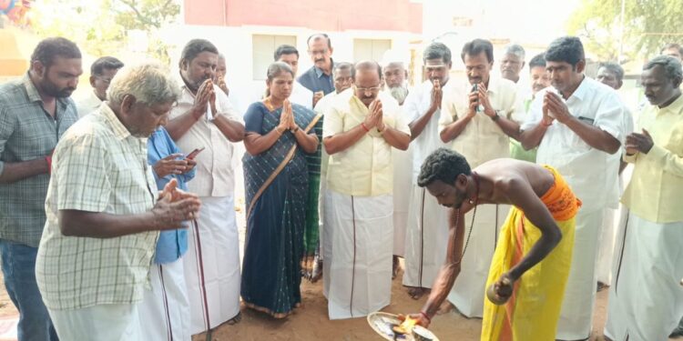 “கோரிக்கடவுஊராட்சியில்குவியும்திட்டங்கள்”: ரூ.55 லட்சத்தில்புதியவளர்ச்சிப்பணிகள் – அமைச்சர்சக்கரபாணிஅதிரடிஅடிக்கல்நாட்டுவிழா!