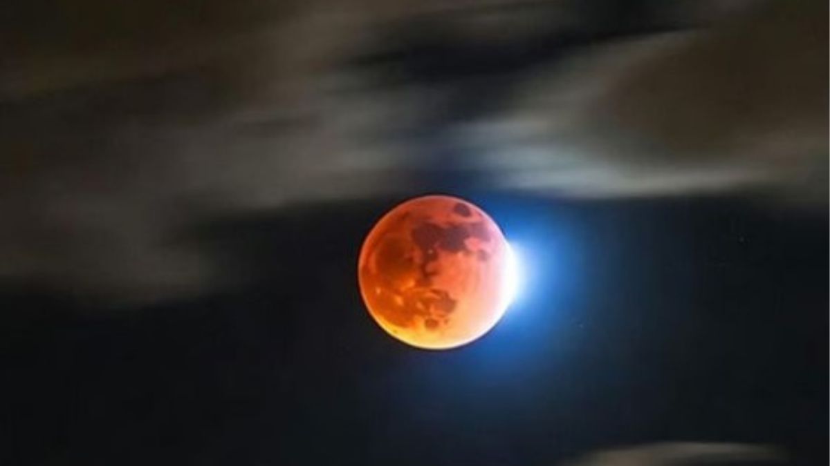 வானில் இன்று அரங்கேறும் அற்புதக் காட்சி: ‘ரத்த நிலா’ சந்திர கிரகணம் – சென்னையில் எப்போது பார்க்கலாம்? முழு விபரம் உள்ளே!