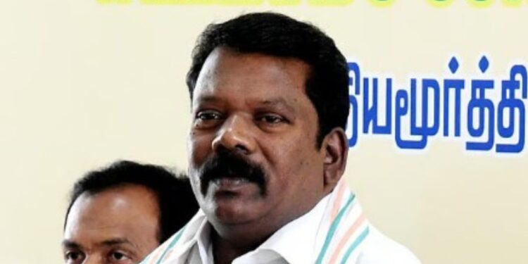 “₹13,000 ரொக்கம்; ஒரு சவரன் நகை!” – டெல்லியை அதிரவைத்த காங். வேட்பாளர்; அடிமட்ட தொண்டனுக்குக் களம் அமைத்த ராகுல் காந்தி!