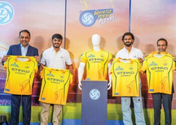 மஞ்சள் படைக்கு மகுடம் சூட்டும் அசோக் லேலண்ட்: ஐபிஎல் களத்தில் சிஎஸ்கே உடன் கைகோர்த்த வாகன உலகின் ஜாம்பவான்!