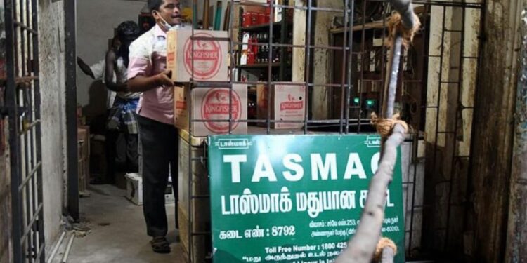 அமைச்சரின் வாக்குறுதி காற்றில் பறந்ததா? அதிருப்தியில் டாஸ்மாக் ஊழியர்கள் – இன்று முதல் மீண்டும் காலவரையற்ற போராட்டம்!