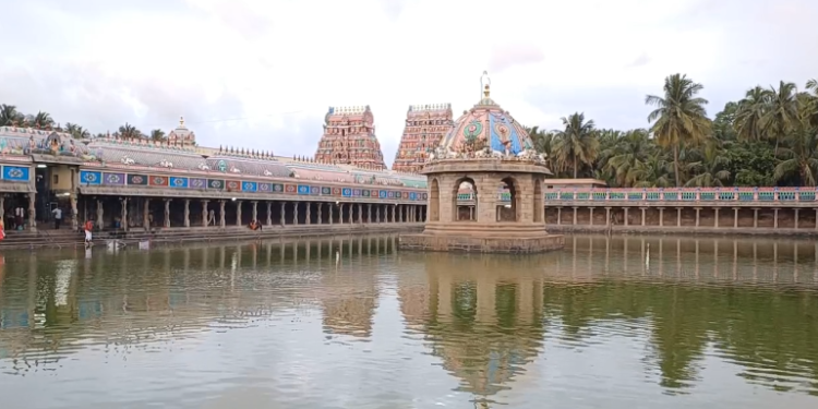 வைத்தீஸ்வரன் கோவில் வைத்தியநாத சுவாமி கோவிலில் பல்கேரியா நாட்டினர் தரிசனம்