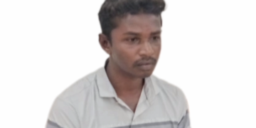 பெண்ணை  திருமணம் செய்வதாக ஆசை வார்த்தை கூறி ஏமாற்றிய காவலருக்கு 28 ஆண்டு மூன்று மாதம் சிறை தண்டனை