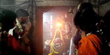 ஆலஞ்சேரி கிராமத்தில் அகத்தீஸ்வரர் சிவாயலத்தில் போர் பதற்றம் தணிந்து உலக அமைதி வேண்டி சிறப்பு மகா யாக பூஜை