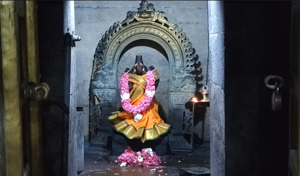 சனி பெயர்ச்சியை முன்னிட்டு திருக்கொள்ளிக்காடு பொங்கு சனீஸ்வரர் கோவில் முன்னேற்பாடு பணிதீவிரம்