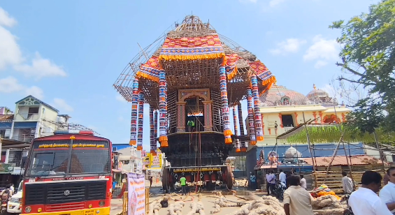 உலக பிரசித்தி பெற்ற திருவாரூர்  ஆழித்தேரோட்டத்தில் பிளாஸ்டிக் ஊதுகுழல்களுக்கு தடை