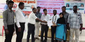 சீர்காழி அருகே அரசு கல்லூரியில் ரத்ததான முகாம் திரளான மாணவர்கள் கலந்து கொண்டு ரத்த தானம்