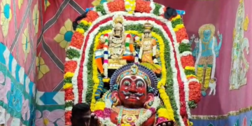 திருவாரூர் தியாகராஜசுவாமி்ஆலயத்தில் கடந்த 6ஆம்தேதி் கொடி்ஏற்றத்துடன் துவங்கி பங்குனி்உத்திரபெருவிழா