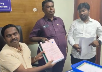 விழுப்புரம் சட்டமன்ற தொகுதியின் முதல் வேட்பு மனு தாக்கல் தொடங்கியுள்ள நிலையில் ராயர் வேட்பு மனு