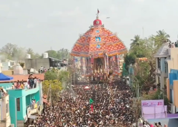 ஆசியாவிலேயே மிகப்பெரிய தேரான திருவாரூர் தியாகராஜர் கோயில் தேரோட்டம்