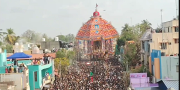 ஆசியாவிலேயே மிகப்பெரிய தேரான திருவாரூர் தியாகராஜர் கோயில் தேரோட்டம்