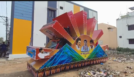 விழுப்புரம் DMK வேட்பாளருக்காக ரூ.2 லட்சத்தில் பிரச்சார வாகனம்