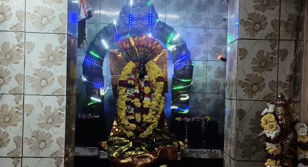 சீர்காழி அருகே வேட்டங்குடியில் மாசி மகத்தை முன்னிட்டு சக்திகரகம் புரப்பாடு. பால்குடம் வழிபாடு