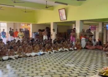 ஈரான்,இஸ்ரேல் இடையிலான போரில் பொதுமக்கள் பாதிக்காமல் இருக்க100பாடசாலை மாணவர்கள் இணைந்து பாடி பிரார்த்தனை