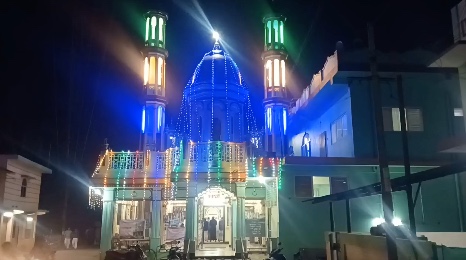 சீர்காழி அருகே ரம்ஜான் பண்டிகையை முன்னிட்டு நோன்பு வைக்கும் இஸ்லாமியர் மக்களுக்கு அதிகாலை உணவு