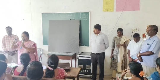 மயிலாடுதுறை மாவட்டத்தில் தேர்தல் வாக்குப்பதிவு அலுவலர்களுக்கான பயிற்சி வகுப்புஆட்சியர் H.S.ஸ்ரீகாந்த் ஆய்வு