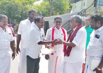 திருவாரூர் சட்டமன்ற தொகுதி DMK வேட்பாளர் பூண்டி.கலைவாணன் வீடு வீடாக சென்று தீவிர வாக்கு சேகரிப்பு