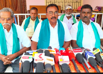 வேளாண் பணிசெய்யும் விவசாயிகள் மரணம் அடைந்தால்10லட்ச வழங்கும் கட்சிக்கு ஆதரவு என விவசாயிகள்