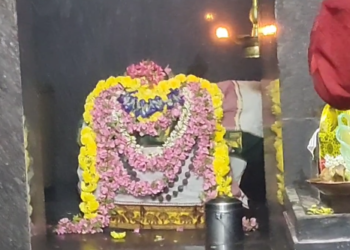 64 சித்தர்கள் ஒரே நேரத்தில் ஜீவசமாதி அடைந்த ஸ்ரீ காழி சிற்றம்பல நாடிகள் ஆலயத்தில் சிறப்பு அபிஷேகம்