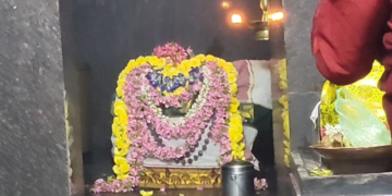 64 சித்தர்கள் ஒரே நேரத்தில் ஜீவசமாதி அடைந்த ஸ்ரீ காழி சிற்றம்பல நாடிகள் ஆலயத்தில் சிறப்பு அபிஷேகம்