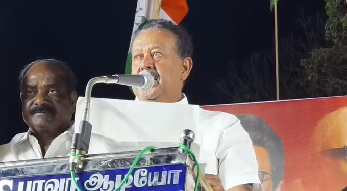 டெல்லியில் ADMK-வை அடமானம் வைத்து விட்டு வந்து எடபாடி பழனிச்சாமி தேர்தலில் போட்டி