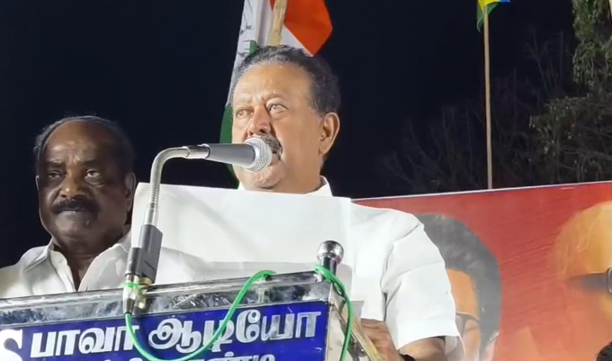 டெல்லியில் ADMK-வை அடமானம் வைத்து விட்டு வந்து எடபாடி பழனிச்சாமி தேர்தலில் போட்டி