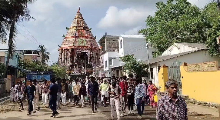 ஆக்கூர் ஶ்ரீ சீதளாதேவி மாரியம்மன் கோவில் தீமிதி திருவிழா