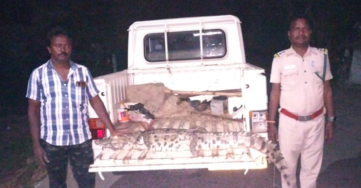 மயிலாடுதுறை அருகே 10ஆம் வகுப்பு தேர்வு எழுதிய மாணவி மண்ணெண்ணெய் ஊற்றி தீவைத்த கொண்டு தற்கொலை