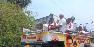 பூம்புகார் தொகுதியில் அனல் பறக்கும் பிரச்சாரம் கட்சி நிர்வாகிகள் வீதி வீதியாக சென்று வாக்கு சேகரிப்பு