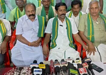 DMK-விற்கு வாக்களிக்காமல் புறக்கணிக்க வலியுறுத்தி விவசாயிகள் பாதுகாப்பு சங்கம் சார்பில் ஆலோசனை