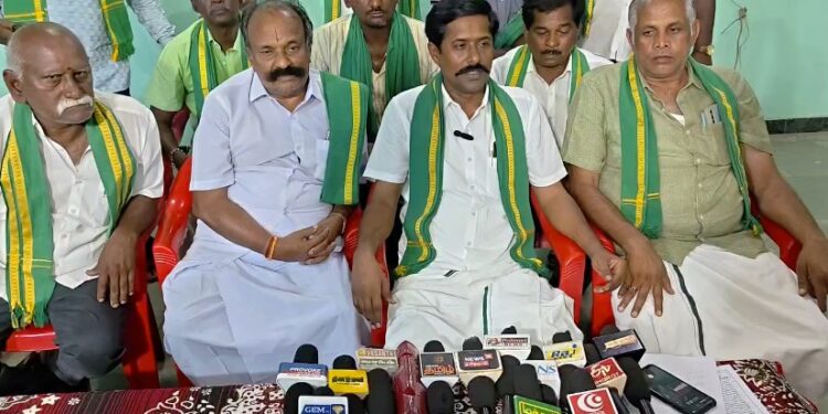 DMK-விற்கு வாக்களிக்காமல் புறக்கணிக்க வலியுறுத்தி விவசாயிகள் பாதுகாப்பு சங்கம் சார்பில் ஆலோசனை