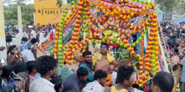 ஒட்டங்காடு கிராமத்தில் உள்ள பழமைவாய்ந்த ஸ்ரீ சீதளாதேவி மாரியம்மன் கோவில் திருவிழா