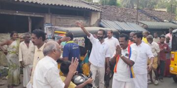 மயிலாடுதுறை தொகுதி தேசிய ஜனநாயக கூட்டணி போட்டியிடும் PMK-யின் சித்தமல்லி பழனிச்சாமி தீவிரவாக்கு சேகரிப்பு