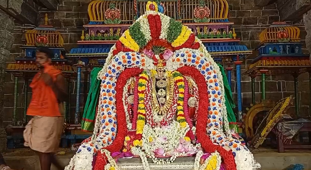 தரங்கம்பாடி 50 ஆண்டு பிறகு சந்தித்த TELC பிஷப் ஜான்சன் மேல்நிலைப்பள்ளி முன்னாள் மாணவர்கள் & ஆசிரியர் சந்திப்பு
