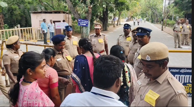 தரங்கம்பாடி 50 ஆண்டு பிறகு சந்தித்த TELC பிஷப் ஜான்சன் மேல்நிலைப்பள்ளி முன்னாள் மாணவர்கள் & ஆசிரியர் சந்திப்பு